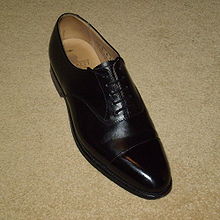 220px-Oxford shoe1