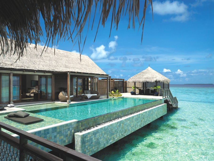 Luxury-Holiday-Resort-Maldives-12